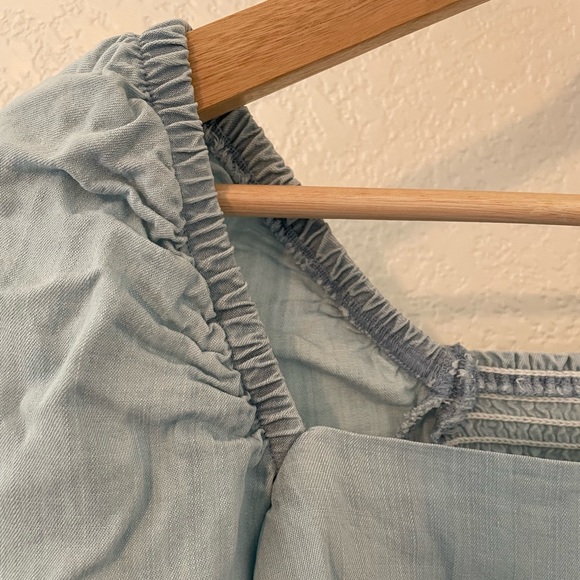 SOLD NWT, Anthropologie, Cloth & Stone Smocked Chambray Long sleeve Top, XS - Picture 7 of 11